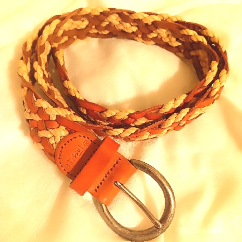 Fossil Vintage boho 90s women braided weave leather brown and cream belt…